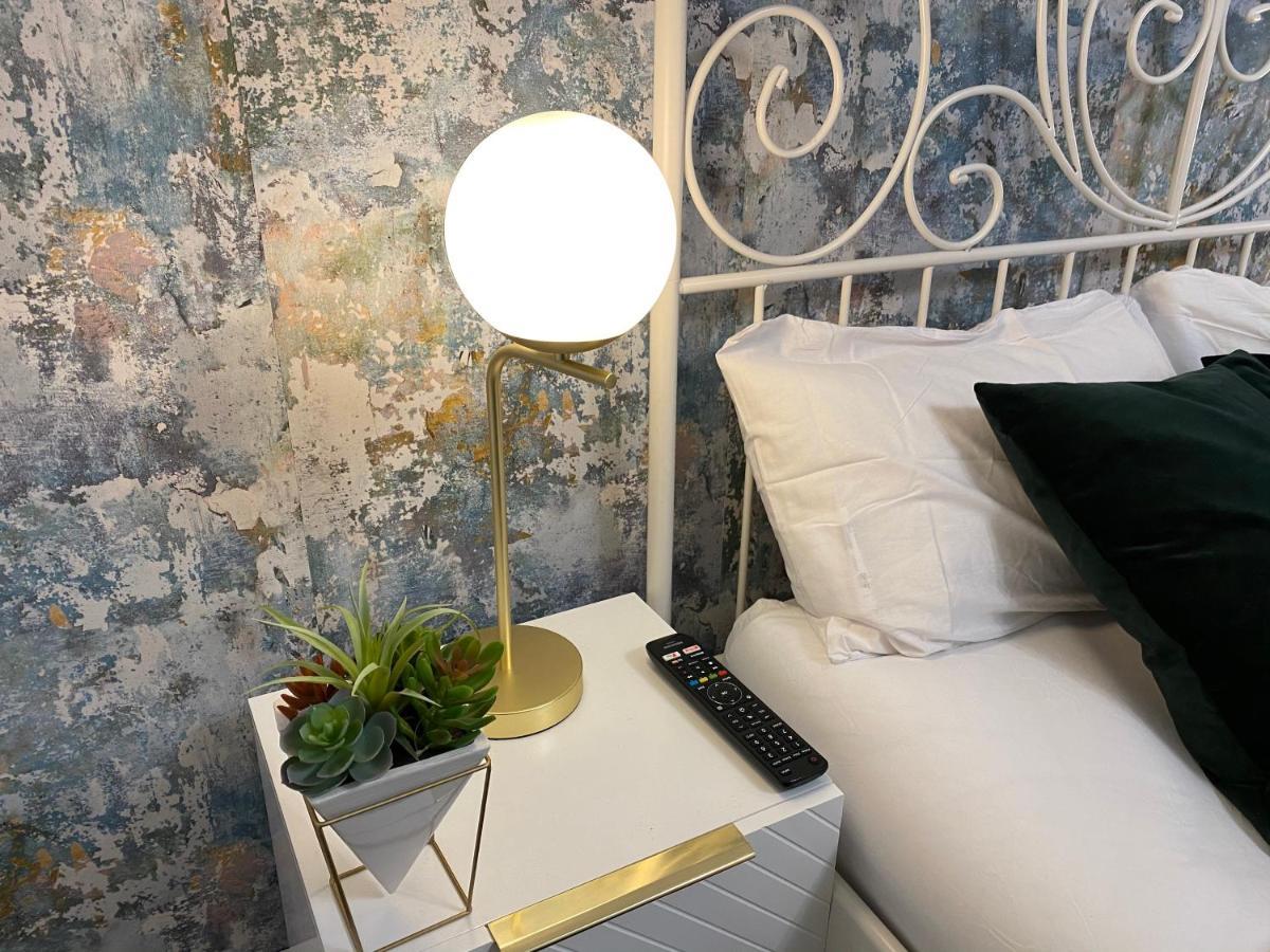 Luxe Place - Netflix & Workspace For 6 Birmingham Exteriér fotografie