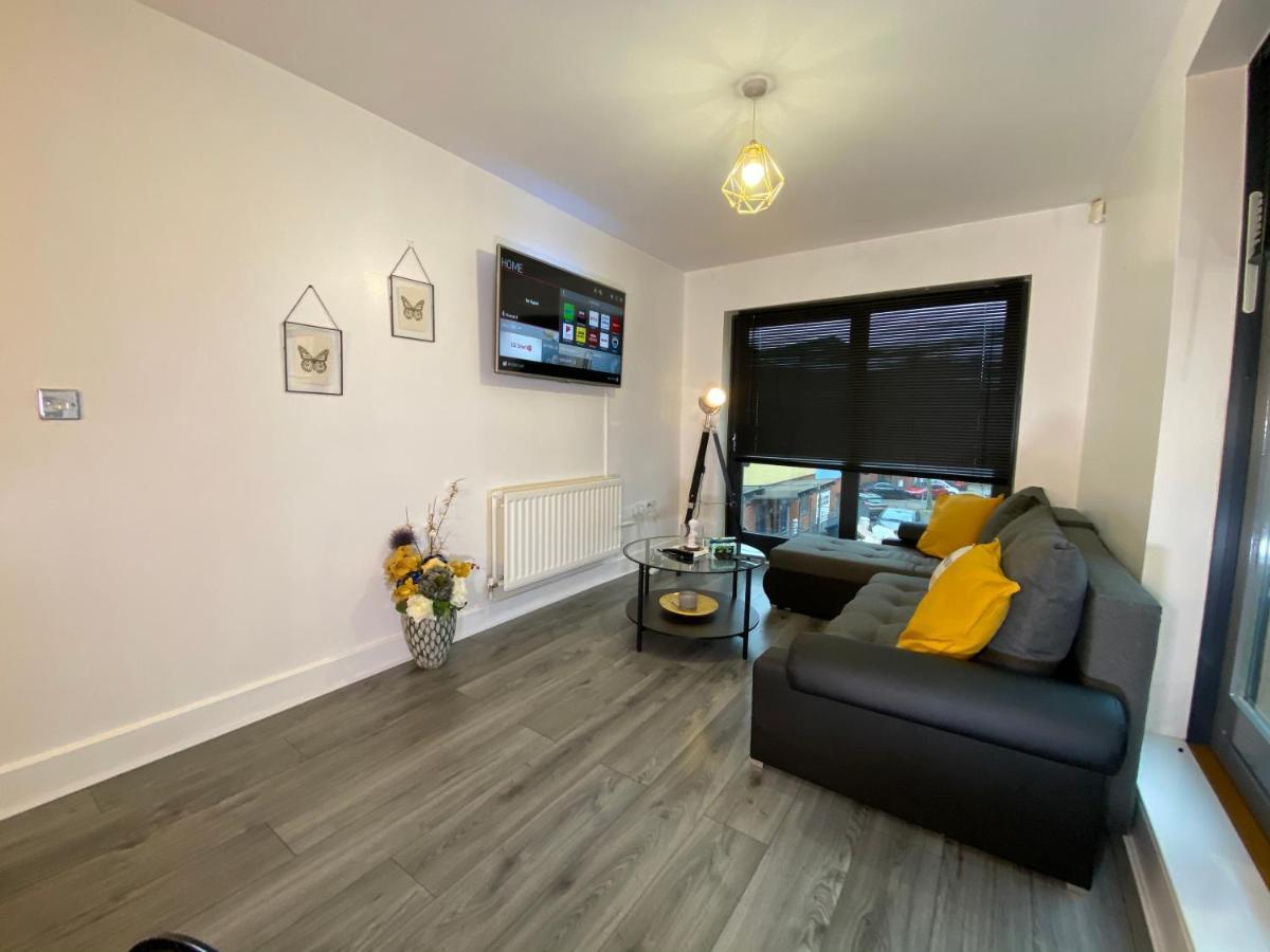 Luxe Place - Netflix & Workspace For 6 Birmingham Exteriér fotografie